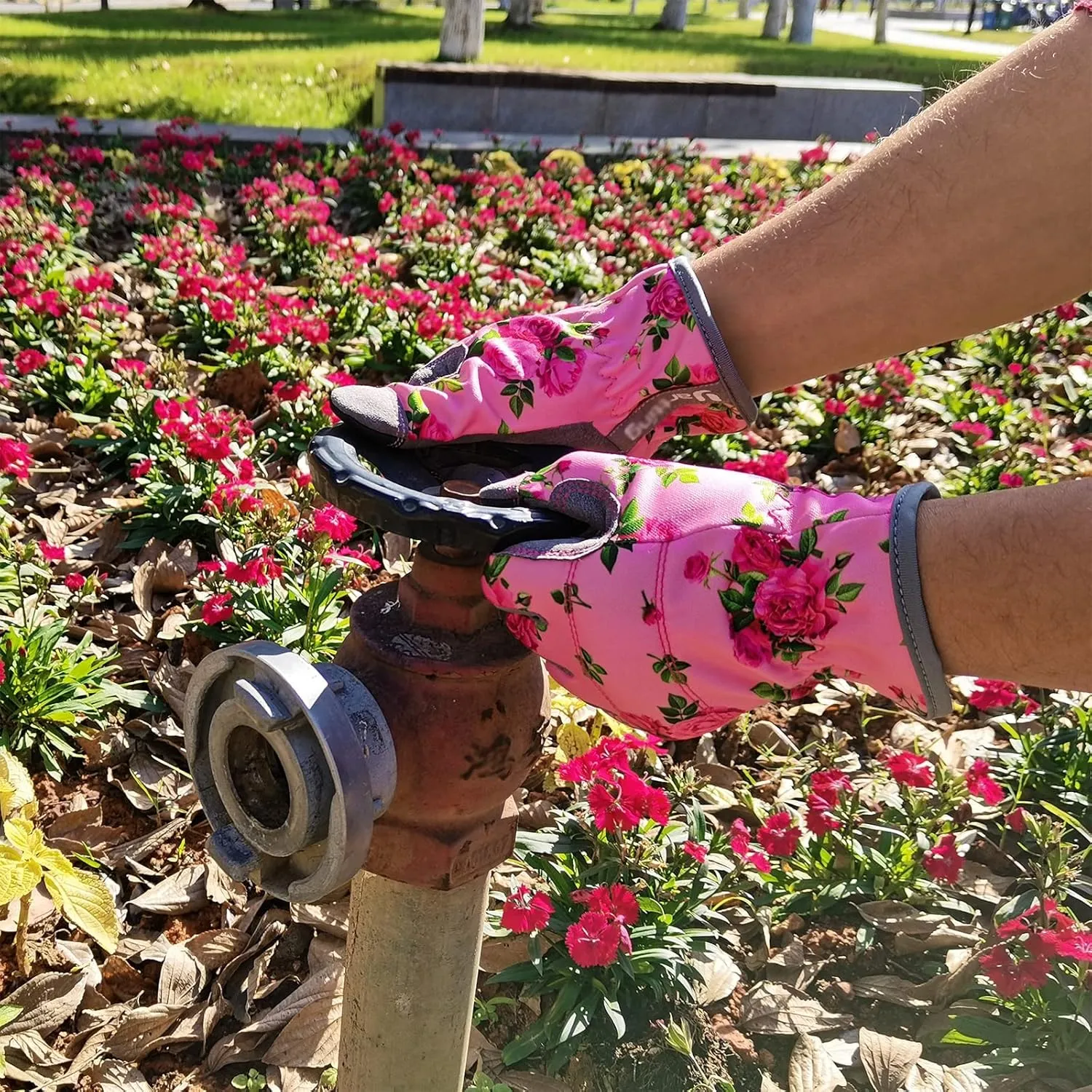 Leather Gardening Gloves for Women, Flexible Breathable Garden Gloves, Thorn Proof Working Gloves for Weeding, Digging and Pruning, Small, Pink